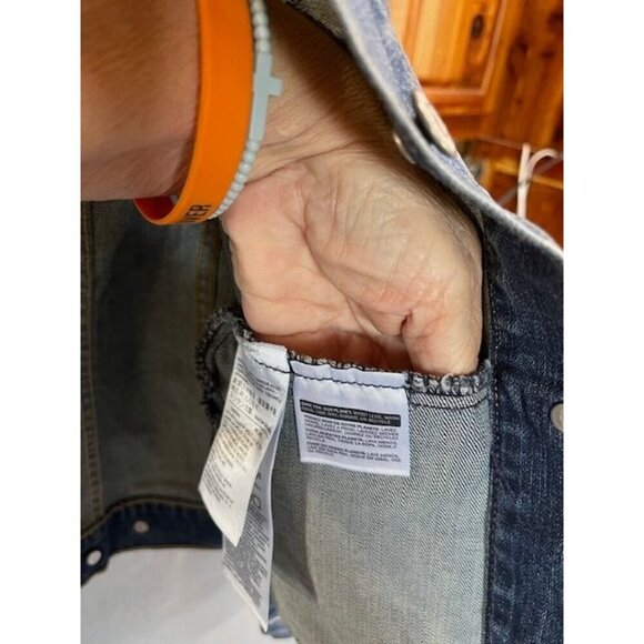 Levi Strauss & Co. Women's Denim Jacket Size‎ S - Classic Style Lightweight - Picture 6 of 14